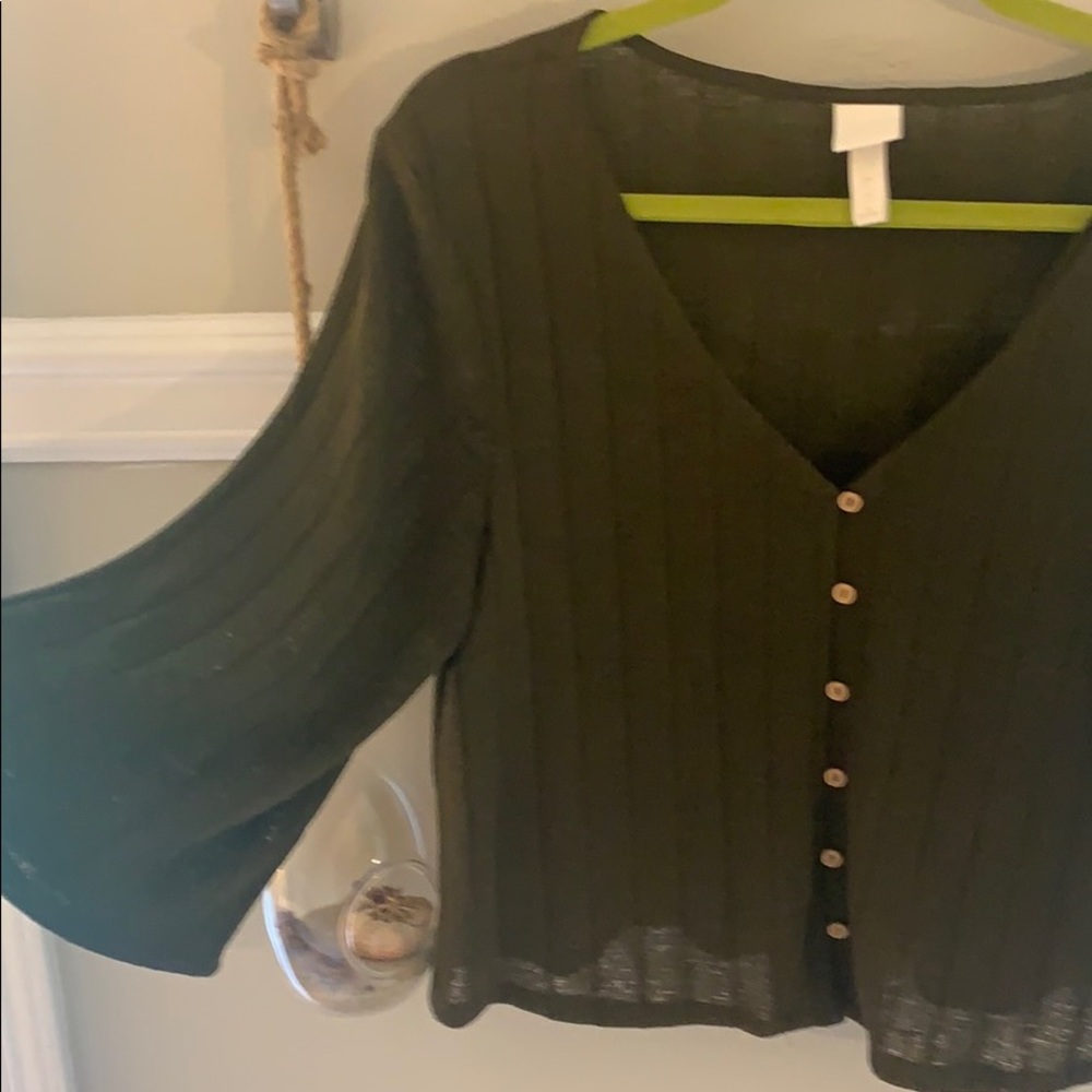 H&M Top - Picture 2 of 4